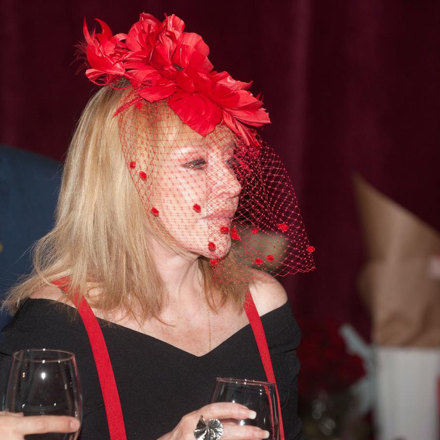 Бородин подал иск к Пугачёвой о защите чести и достоинства. Пресненский суд Москвы принял к рассмотрению иск Виталия Бородина, руководителя Федерального проекта по безопасности и борьбе с коррупцией (ФПБК), направленный против известной певицы Аллы Пугачёвой. В своём иске Виталий Бородин просит защитить его честь, достоинство и деловую репутацию