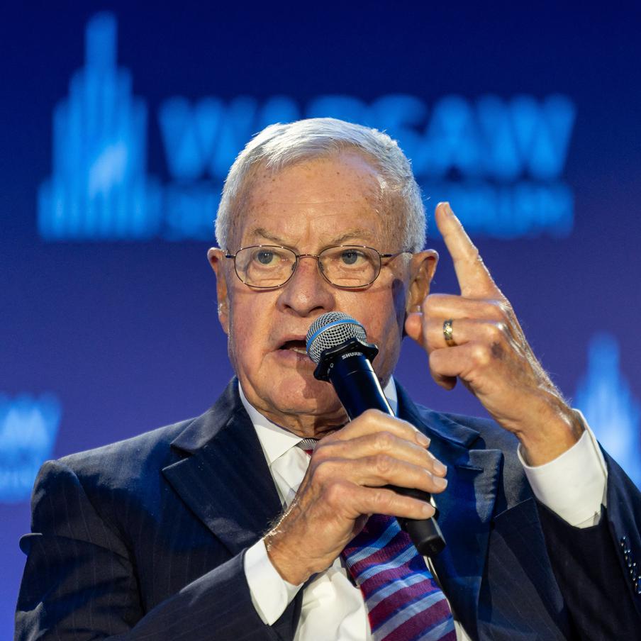 Спецпосланник США по Украине Келлог сравнил достижение мира на Украине с бегом. Американский дипломат Кит Келлог, что процесс мирного урегулирования по Украине похож на бег. Он подчеркнул, что сейчас США, Россия и Украина находятся на финишной прямой отмеренной им дистанции