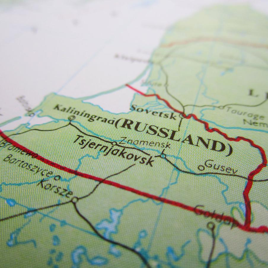 Литва грозит ограничить транзит в Калининград для давления на Россию. В политической сфере возник вопрос о возможном ограничении транзита грузов в Калининградскую область через территорию Литвы. Миндаугас Синкявичюс, лидер правящей Социал-демократической партии Литвы, предложил рассмотреть эту меру как один из самых эффективных способов давления на Белоруссию и Россию