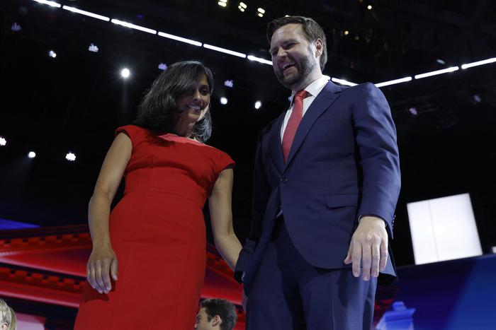 Американского вице-президента Джей Ди Вэнса подозревают в разводе с его супругой