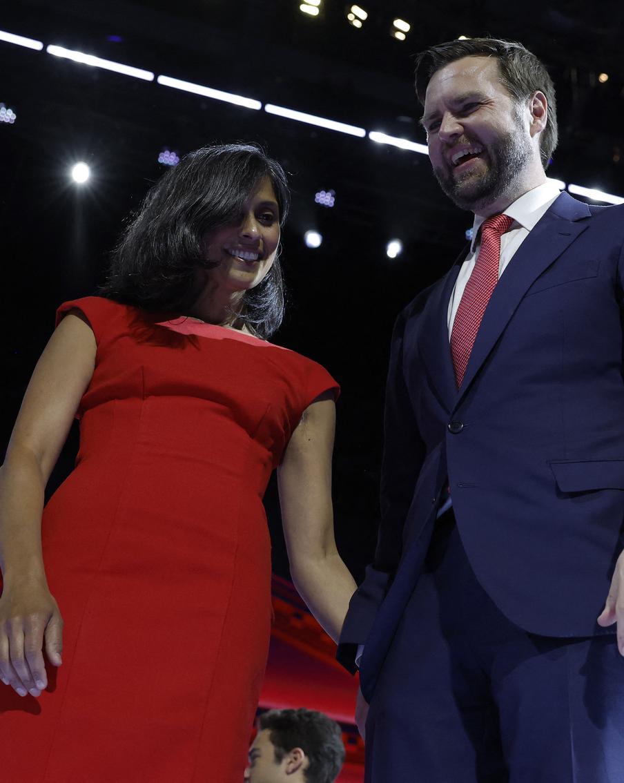 Американского вице-президента Джей Ди Вэнса подозревают в разводе с его супругой