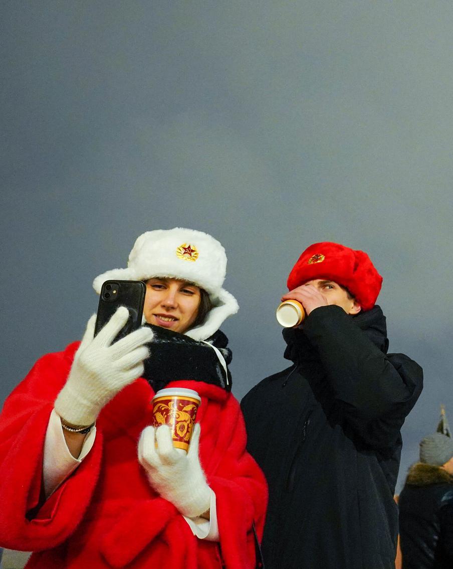 Москвичи планируют провести Новый год в столице как туристы