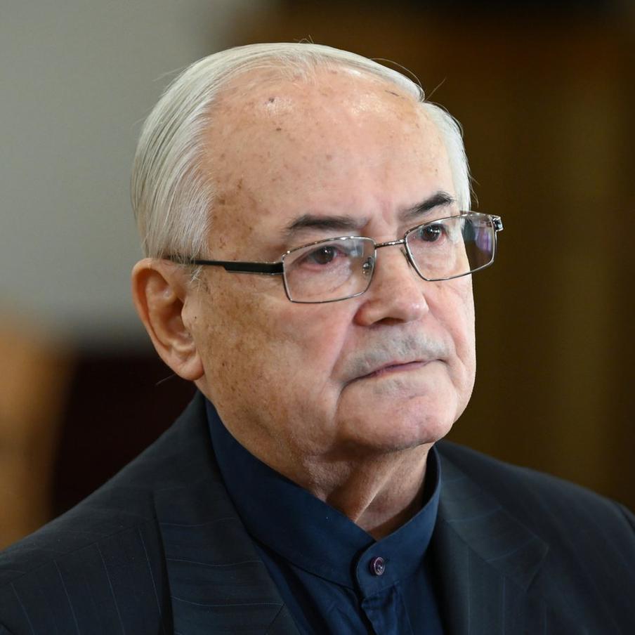 Умер сыгравший в "Интердевочке" и "Военно-полевом романе" актёр Шиловский. Стало известно о кончине народного артиста РСФСР, актёра и режиссёра Всеволода Шиловского. Он ушёл из жизни в возрасте 87 лет. Всеволод Шиловский родился 3 июня 1938 года в Москве. В 1961 году он окончил Школу-студию МХАТ и был принят в труппу театра, которому посвятил 30 лет своей жизни