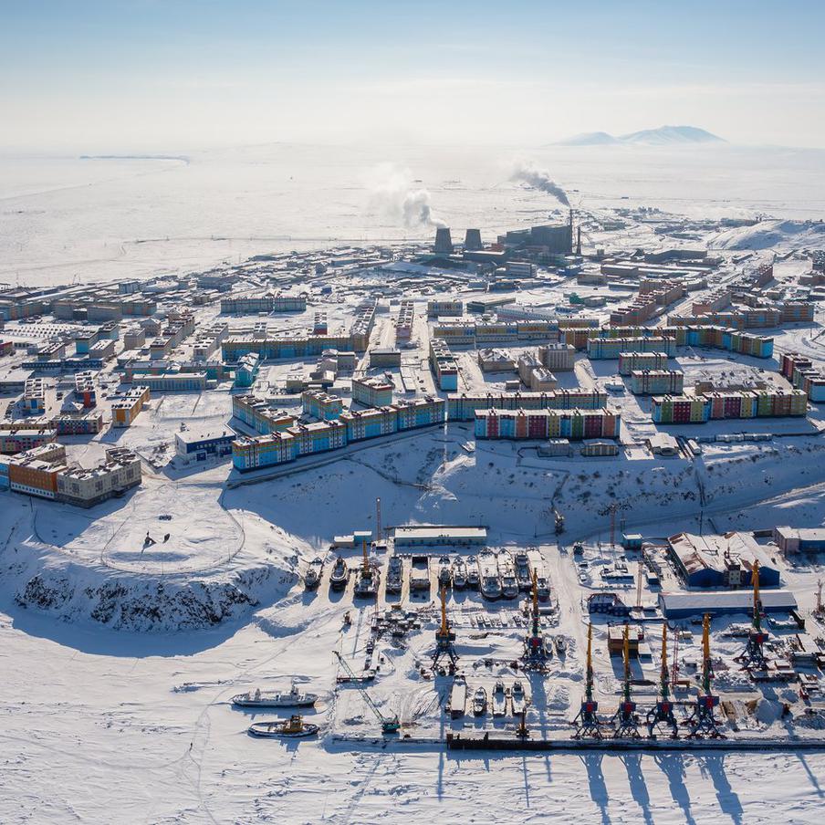 Для развития Арктики начали прорабатывать идею создания новой корпорации. В ходе эфира радио РБК губернатор Мурманской области Андрей Чибис высказался за создание специальной корпорации развития в рамках нового комплексного проекта "Арктика и Трансарктический транспортный коридор", поддержанного президентом Владимиром Путиным