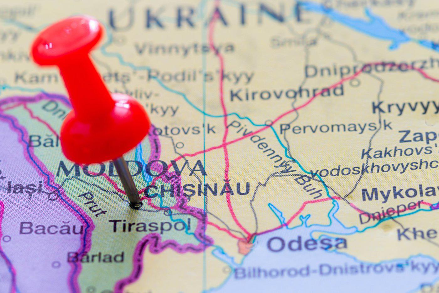 Молдавские контрабандисты пытались перевезти с Украины в Румынию сбитый БПЛА