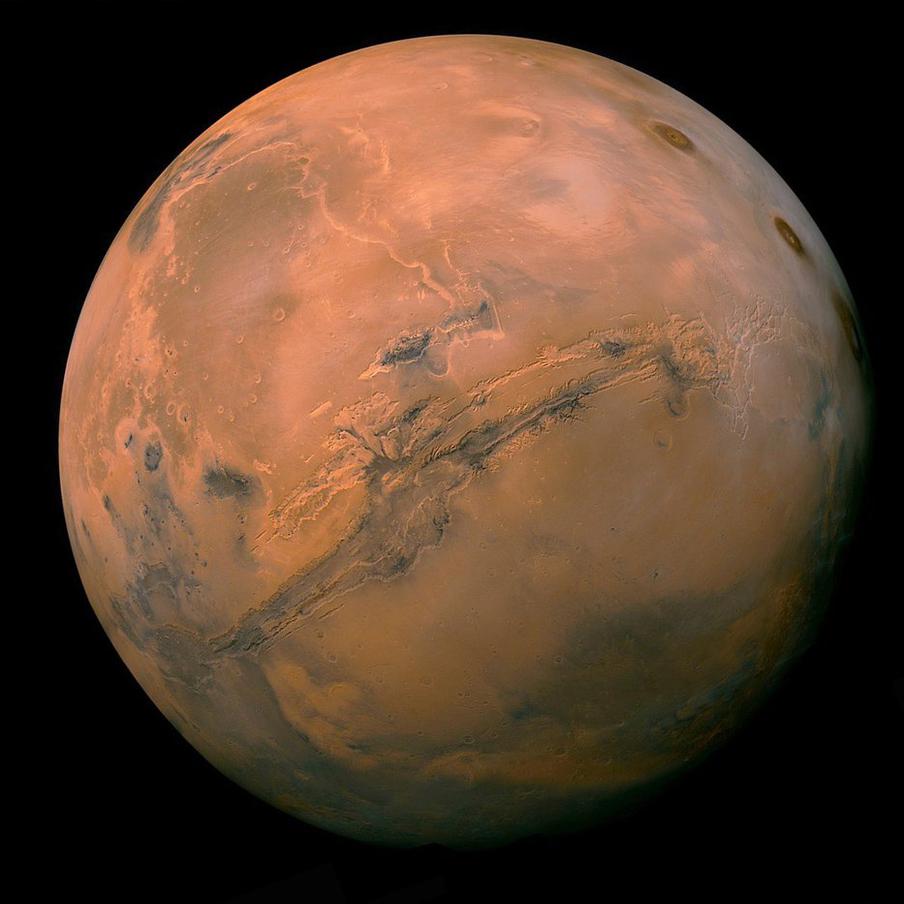 Марсоход Perseverance впервые записал звуки марсианского грома. Американский марсоход Perseverance зафиксировал звуки разрядов молний на Марсе, вызванных пылевыми вихрями, впервые предоставив прямые аудиодоказательства электрической активности в марсианской атмосфере