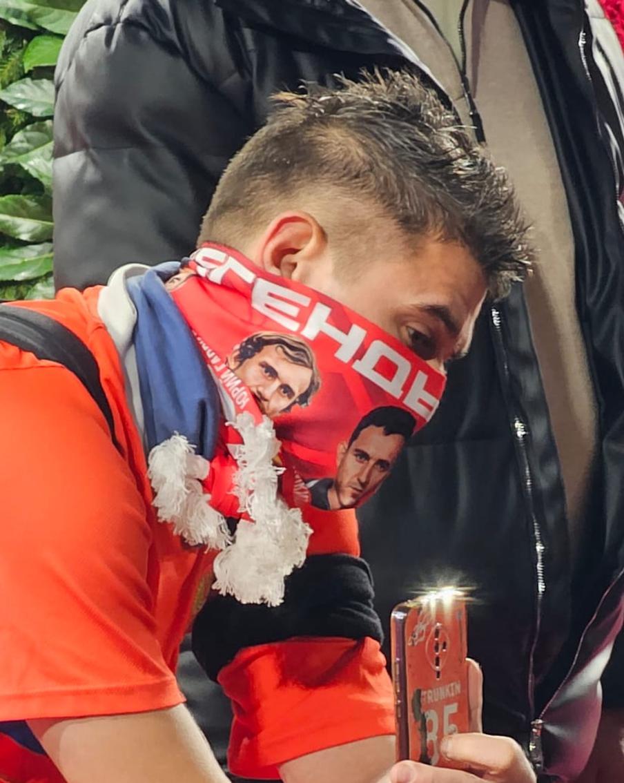 Фанаты "Спартака" восприняли смерть Симоняна как личную боль.