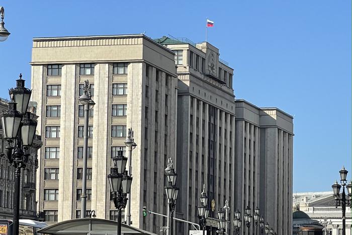 В Госдуме хотят штрафовать за рассылку интимных фото без согласия