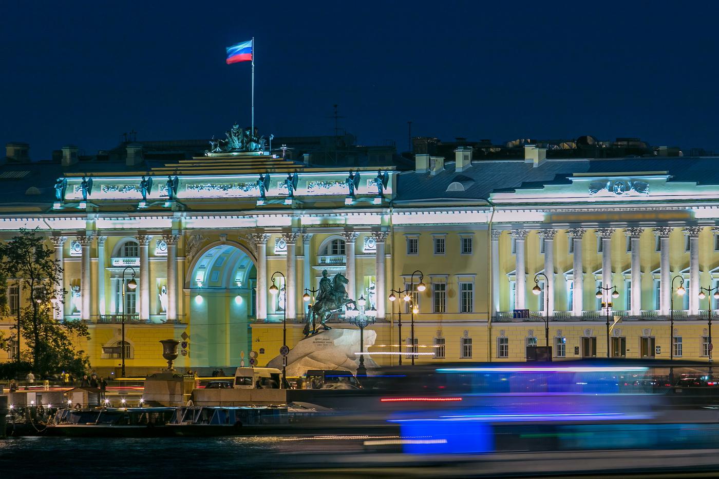 Родственников коррупционеров могут лишить своего имущества: Конституционный суд РФ подписал соответствующее разрешение