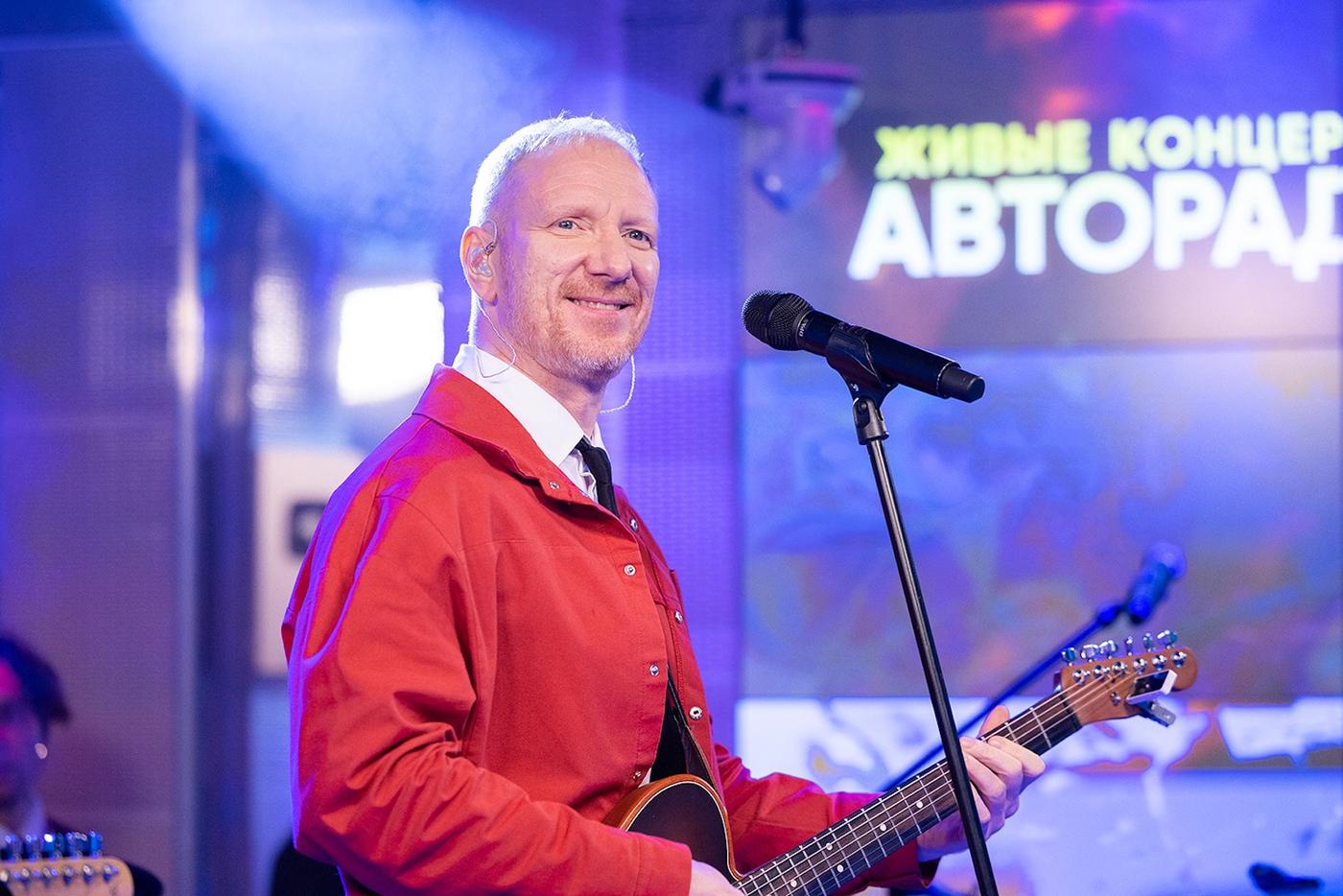 Как родились "Ресницы" и почему дуэт с Uma2rman пришлось ждать 12 лет: группа "Братья Грим" празднует сразу несколько юбилеев