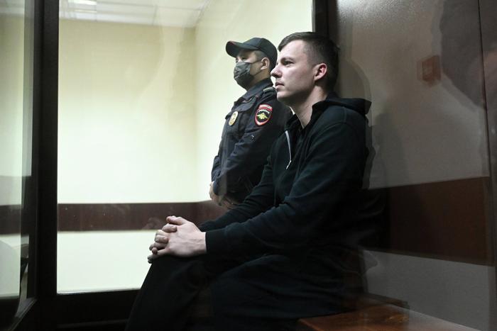 Суд рассмотрит просьбу защиты Чекалина об отмене домашнего ареста