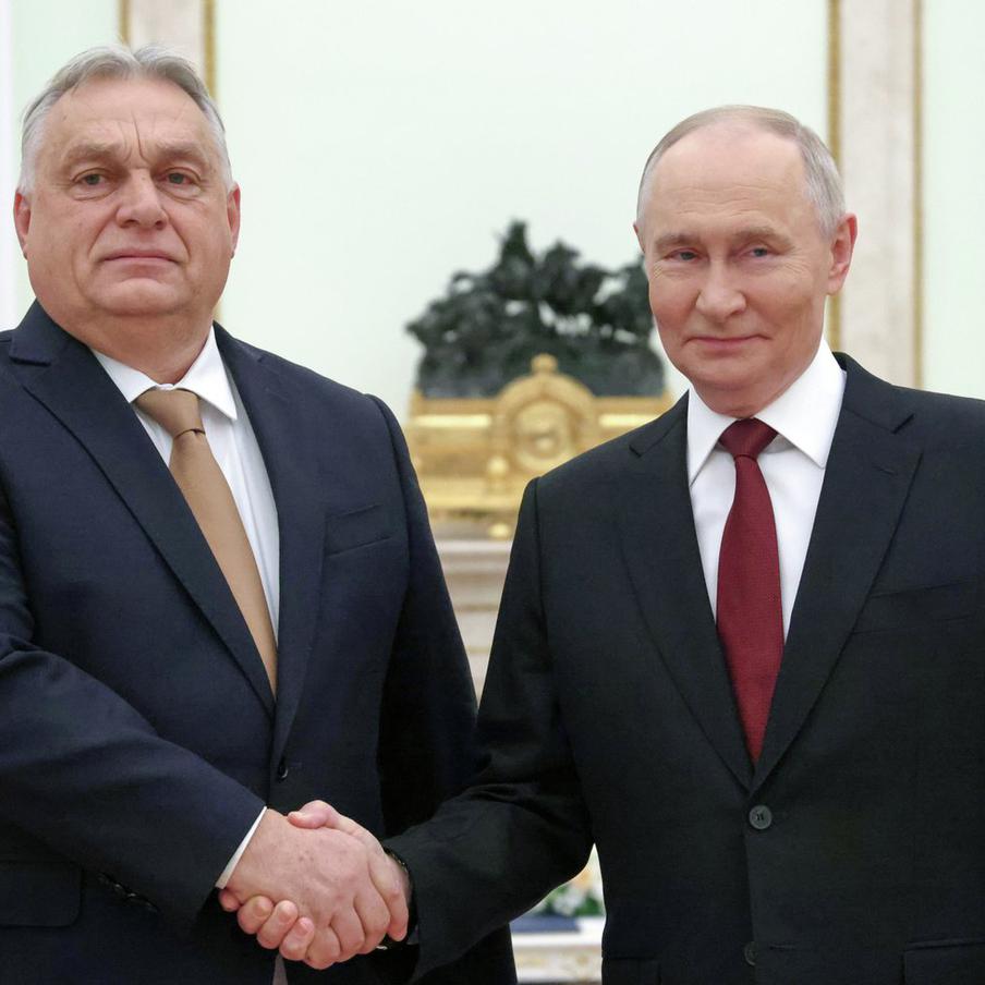 Путин и Орбан обсудили Украину и возможный саммит в Будапеште. Лидеры России и Венгрии подтвердили готовность к диалогу и обозначили перспективы сотрудничества, включая инициативу о встрече с президентом США