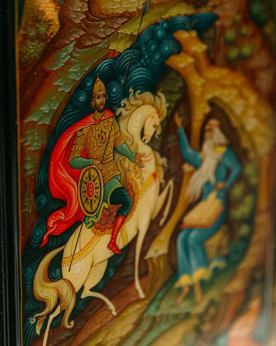 Чёрные коробочки хранят тайны лаковой живописи