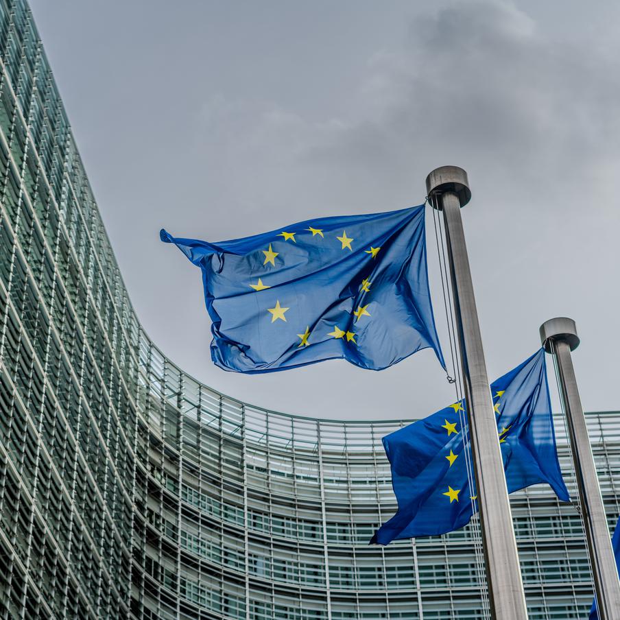 Франция рассчитывает скоро принять решение о конфискации российских активов. Европейские лидеры могут принять решение относительно замороженных в ЕС российских активов в ближайшее время. Это может случиться уже 18 декабря