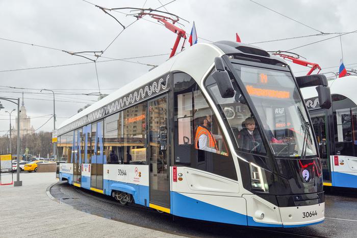 Максим Ликсутов рассказал, сколько поездок ежесуточно совершают столичные пассажиры на Московском трамвайном диаметре
