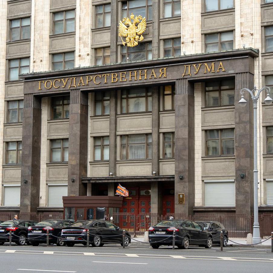 Шеремет назвал заявление Европарламента о выводе войск из Крыма сбоем матрицы. Михаил Шеремет, депутат Госдумы от Крыма и член комитета по безопасности, в интервью РИА "Новости" прокомментировал заявление Европарламента, в котором содержится требование вывода российских войск из Крыма и Донбасса. По его мнению, это заявление отражает неспособность адекватно воспринимать реальность и является своеобразным "сбоем матрицы"