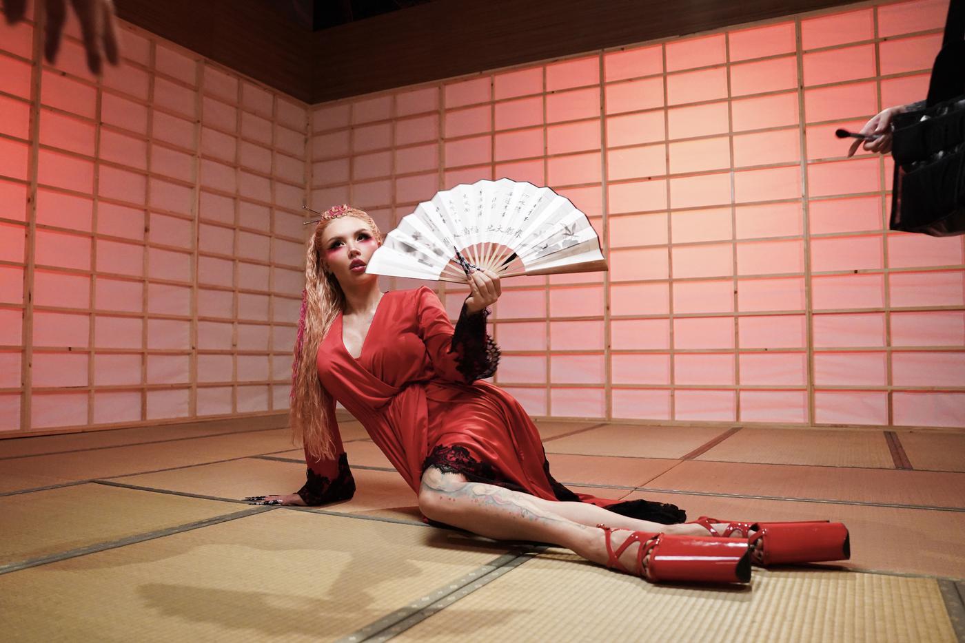 Алёна Белая любит азиатскую эстетику.