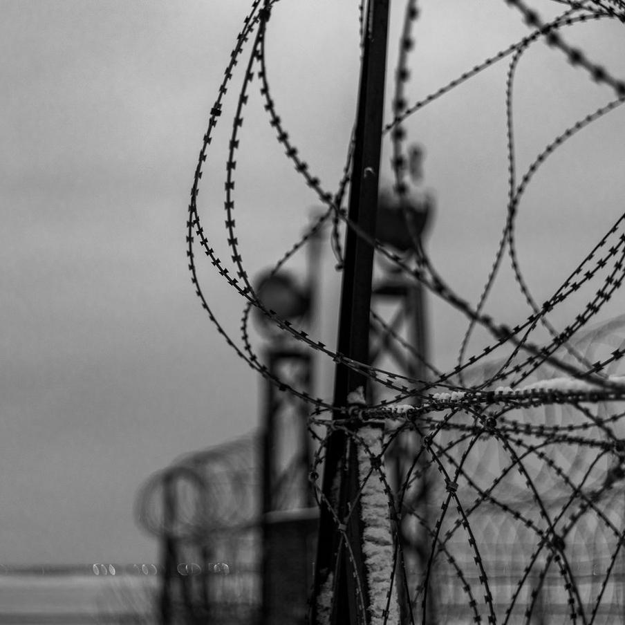 Осуждённый пожизненно "ангарский маньяк" получил еще 10 лет за два убийства. Суд города Ангарск вынес приговор по делу Михаила Попкова, который обвинялся в двойном убийстве, произошедшем в 2008 году. Об этом сообщила прокуратура Иркутской области