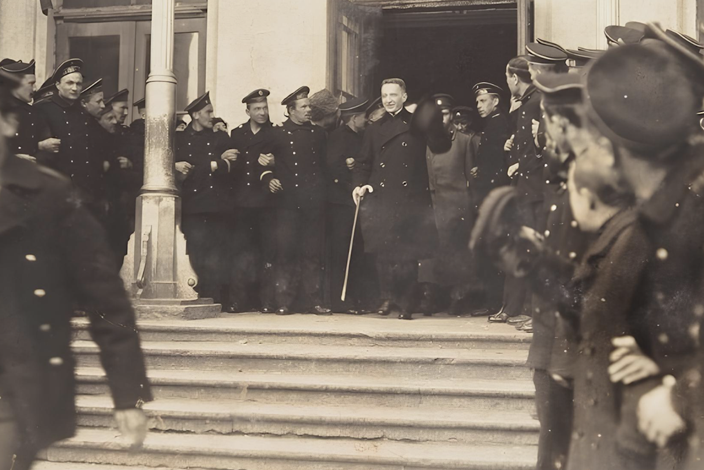 За фото просят 15 тысяч рублей.