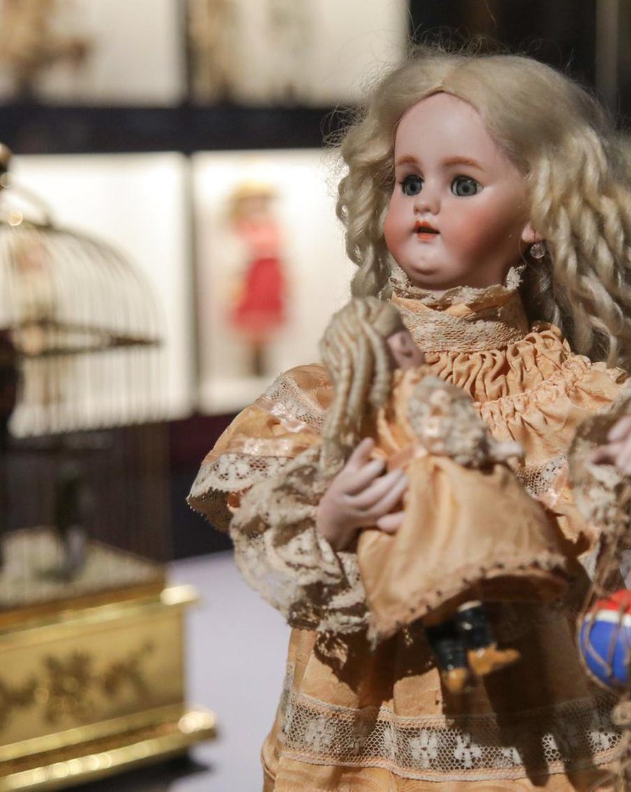 Афиша на 2 декабря: мастерим зимний декор и изучаем игрушки наших прапрабабушек