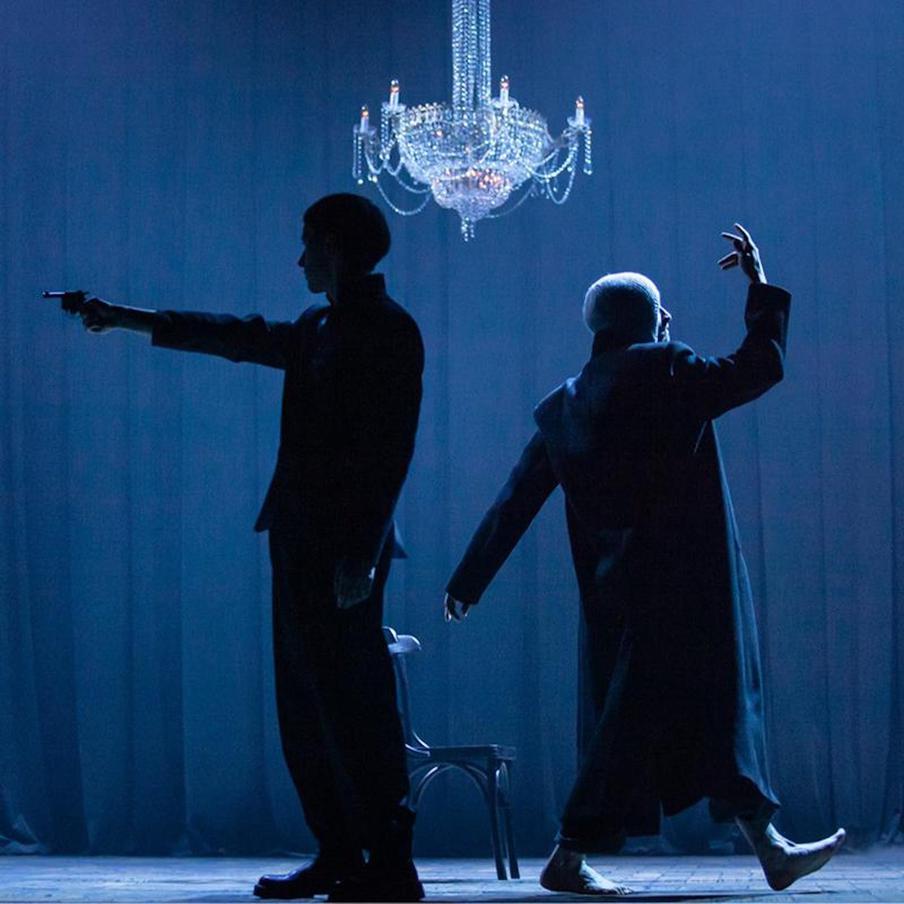 Спектакль "Гамлет" режиссёра Мурата Абулкатинова по пьесе Ники Ратмановой по мотивам произведения Уильяма Шекспира.