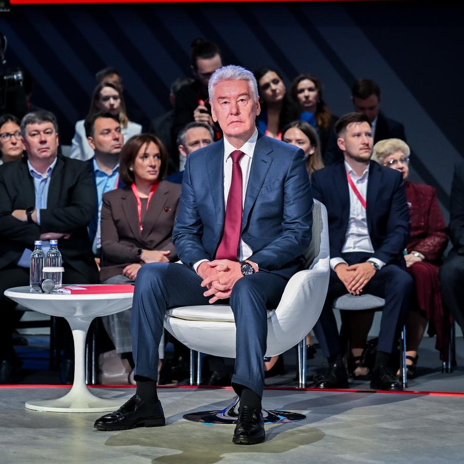 Собянин: В СВАО завершено 50 комплексных проектов улучшения дорожного движения. В столице продолжается активная работа по созданию более комфортных и безопасных условий на дорогах. С начала года специалисты Центра организации дорожного движения (ЦОДД) реализовали 50 проектов в Западном, Северо-Западном и Северо-Восточном административных округах