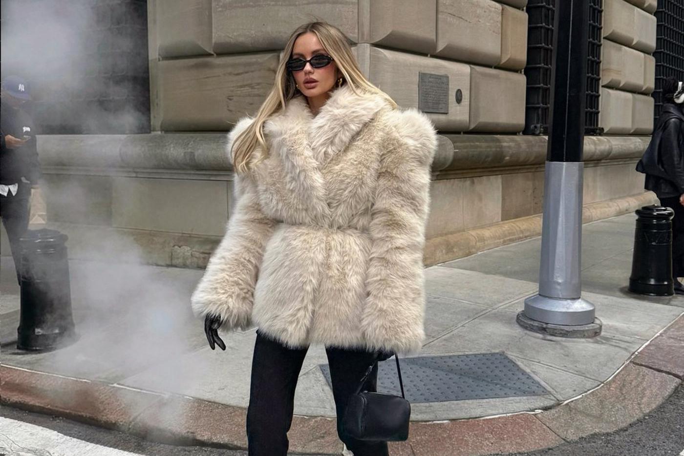 Как удлинить ноги за 1 минуту и сделать силуэт стройнее