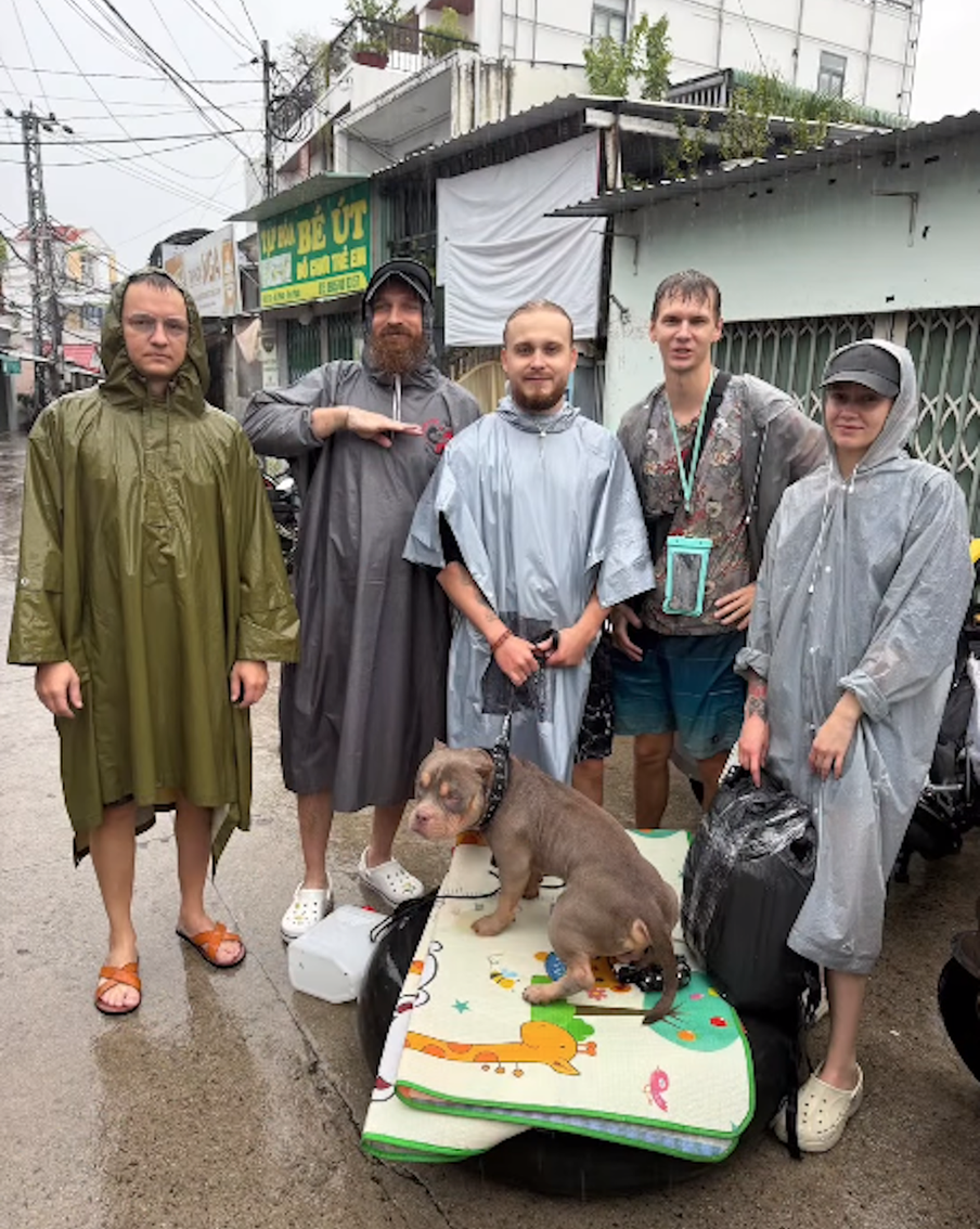 Герои в шортах: как русские спасали Вьетнам от потопа