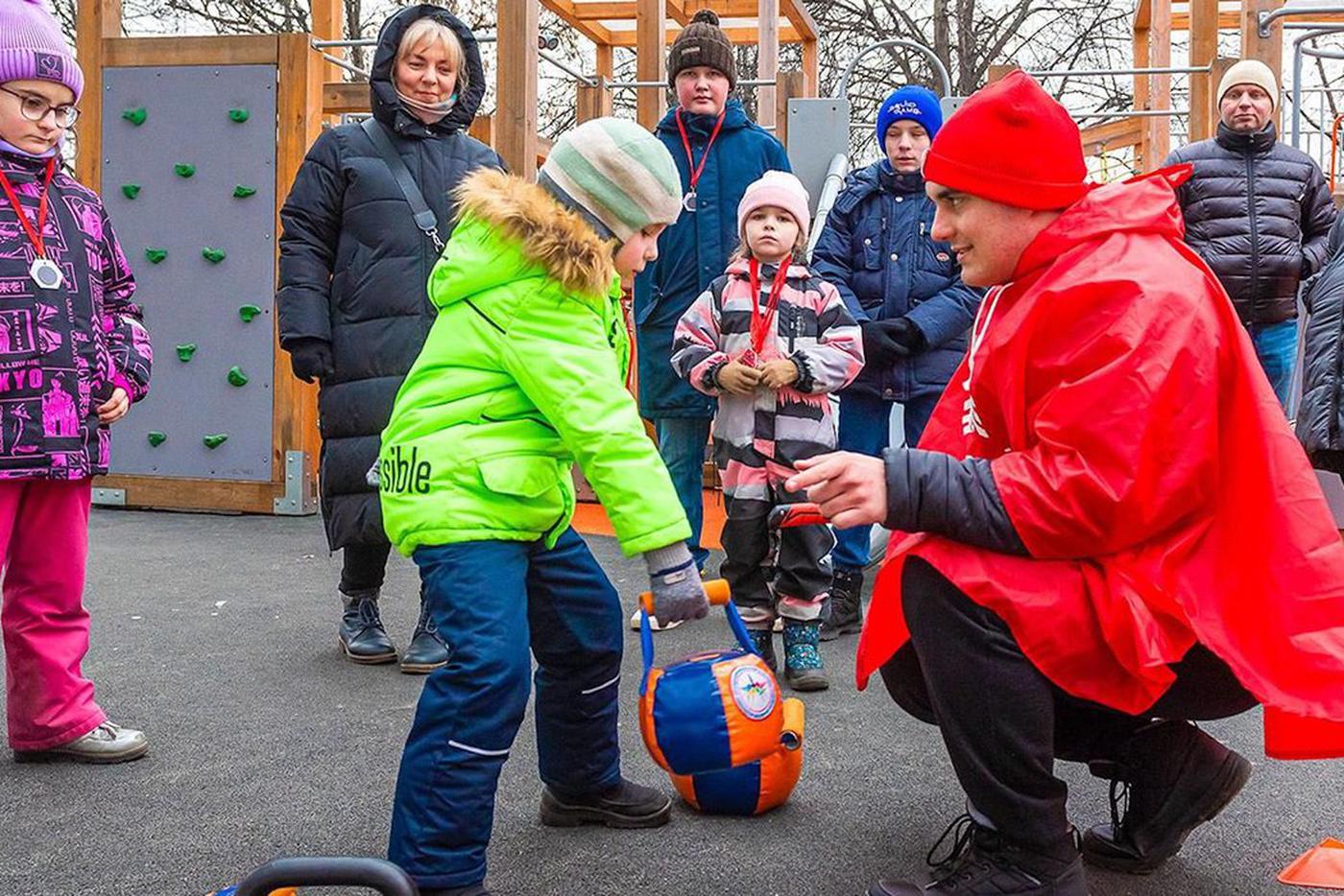13 площадок спортивного проекта "Семейные игры" ждут москвичей в декабре