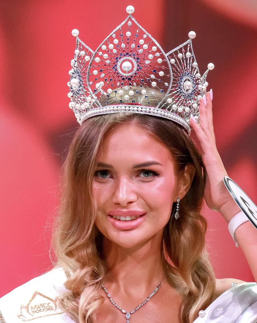 "Ноги горели, мозоли не заживали": Анастасия Венза рассказала о конкурсе "Мисс Вселенная"