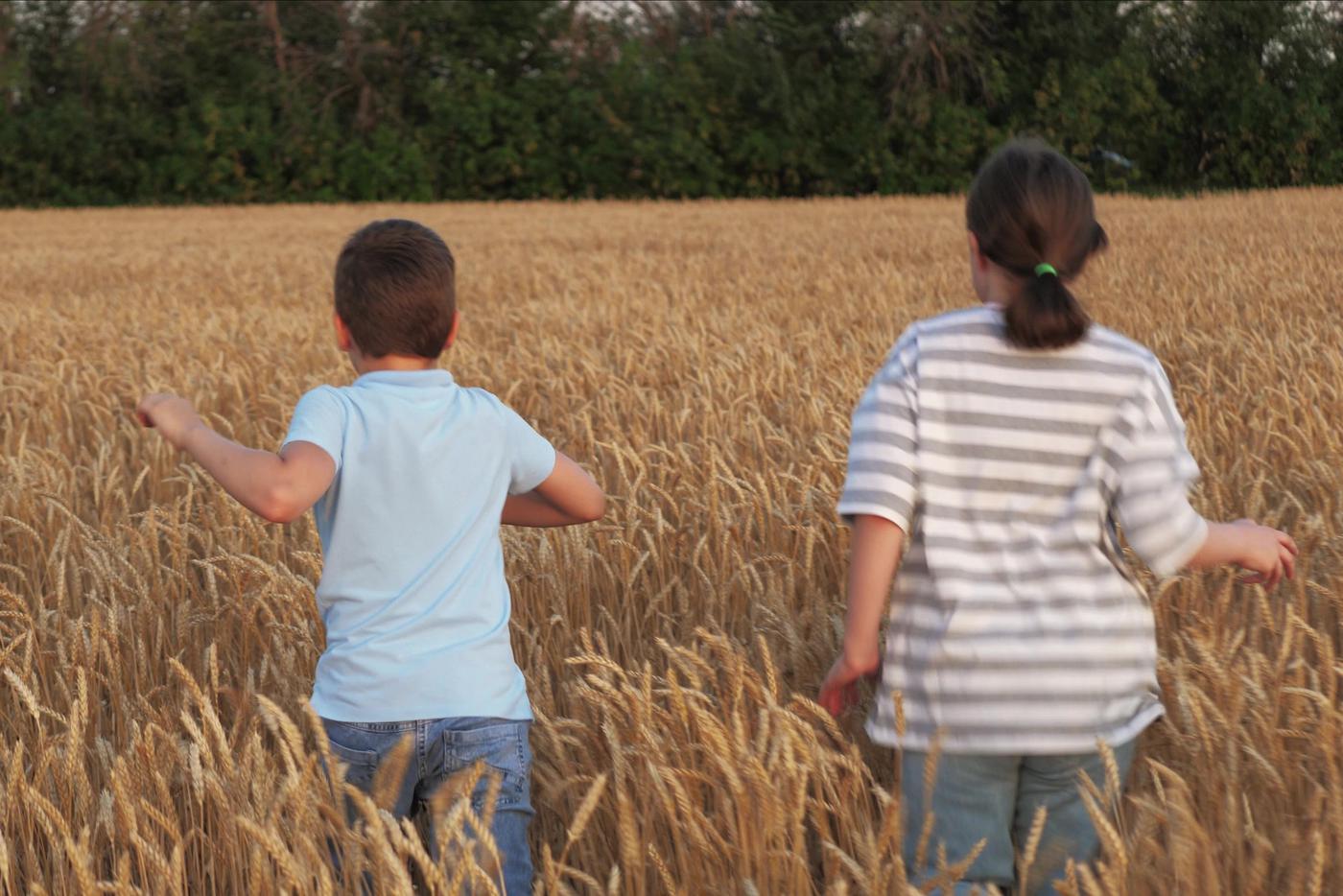 На территории России за год пропали почти 900 детей