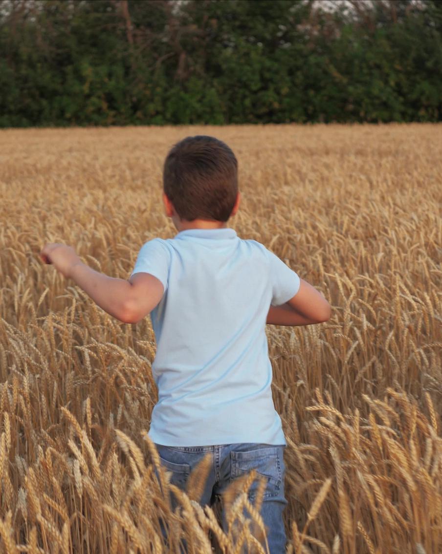 На территории России за год пропали почти 900 детей. С января по ноябрь 2025 года в стране зафиксировано 885 случаев исчезновения детей, при этом более двадцати несовершеннолетних погибли, а десятки остаются в розыске, сообщает команда приложения "Где мои дети"