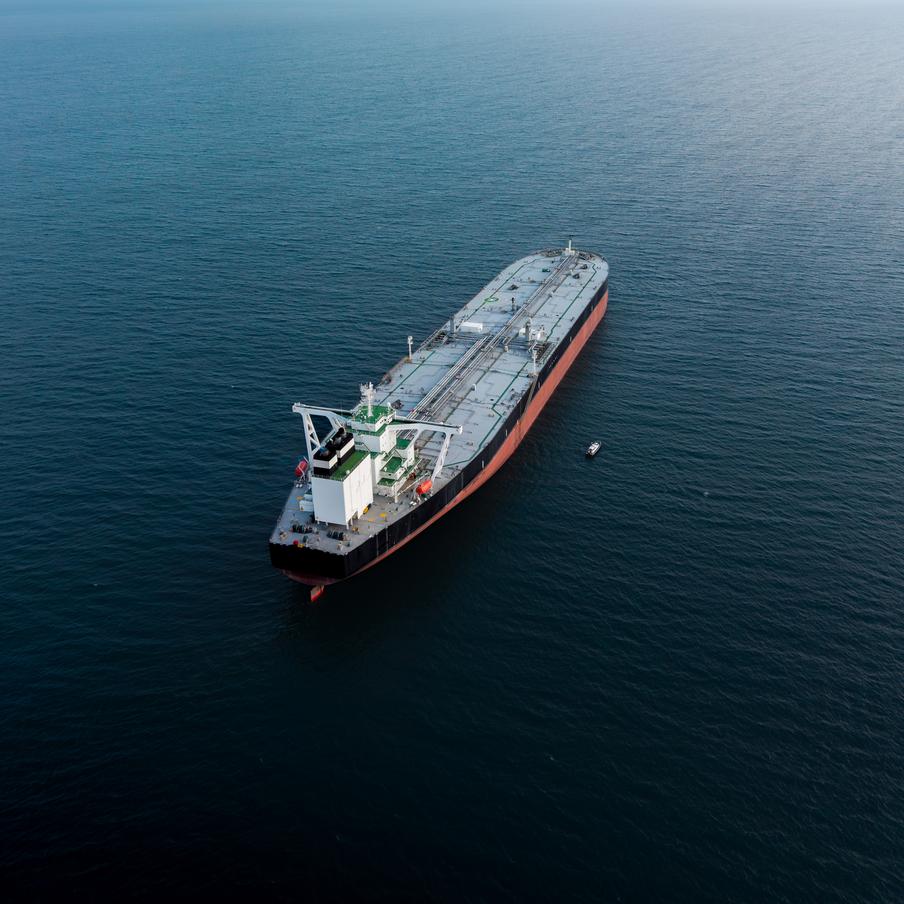 Besiktas Shipping прекращает операции с Россией после инцидента у Сенегала. После повреждения танкера MERSİN у побережья Сенегала турецкая компания приостановила все операции с РФ ради безопасности экипажа и судов