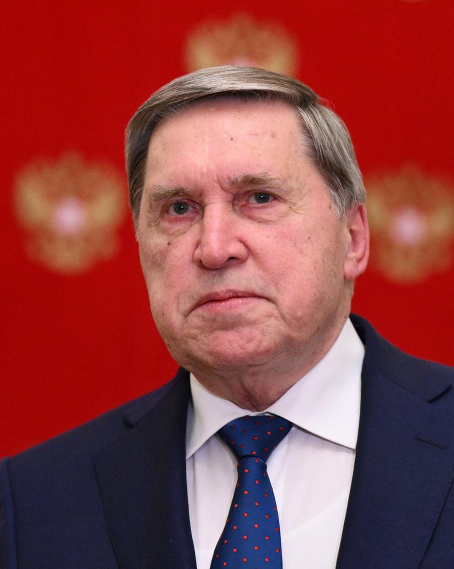 Ушаков рассказал о подробном обсуждении урегулирования на Украине. Помощник президента РФ отметил, что пятичасовая встреча в Кремле позволила обсудить перспективы долгосрочного мирного урегулирования украинского кризиса