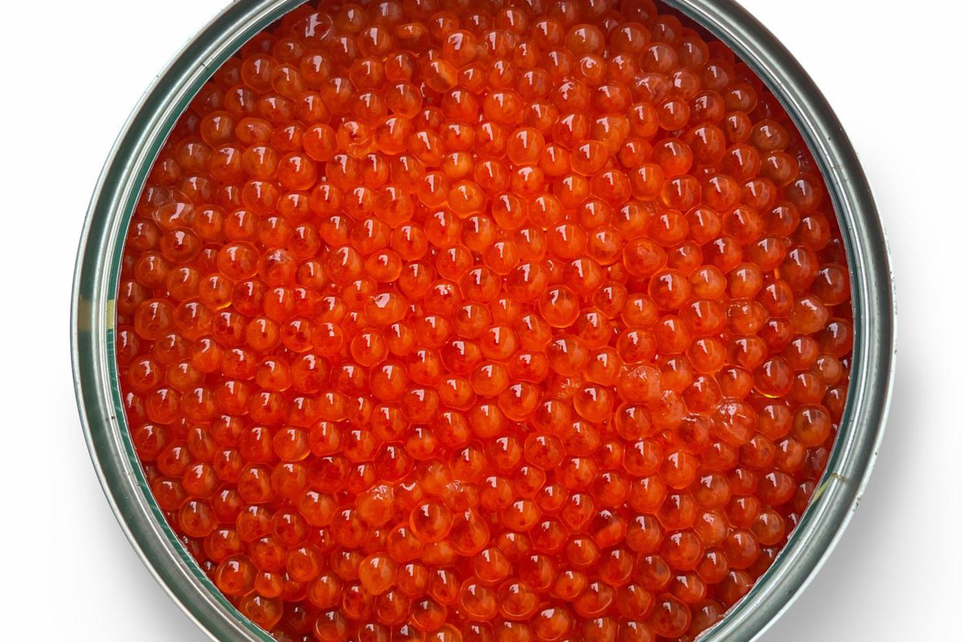 Почему продажи красной икры в России резко сократились в 2025 году