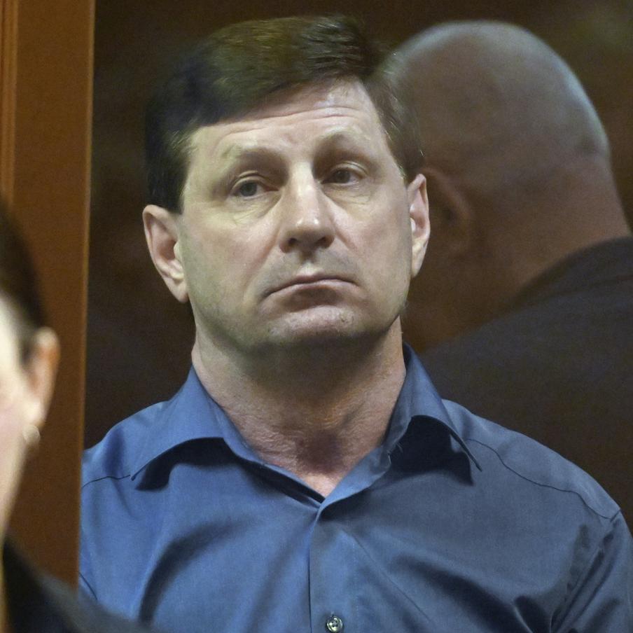 В Москве суд вынес приговор Фургалу по второму делу. Московский городской суд Бабушкинского района вынес приговор экс-губернатору Хабаровского края Сергею Фургалу по второму уголовному делу. Согласно сообщению информационного агентства ТАСС, суд приговорил его к 23 годам лишения свободы. С учётом ранее вынесенного приговора по первому уголовному делу, общий срок заключения Фургала составит 25 лет