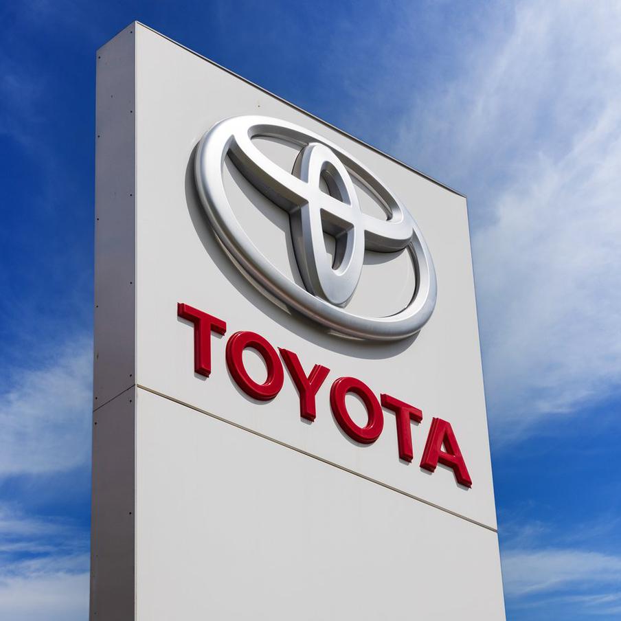 Toyota оформила товарный знак Land Cruiser Prado на российской территории. Регистрация даёт компании исключительные права на использование названия модели до 2035 года и распространяется на широкий перечень транспортных средств