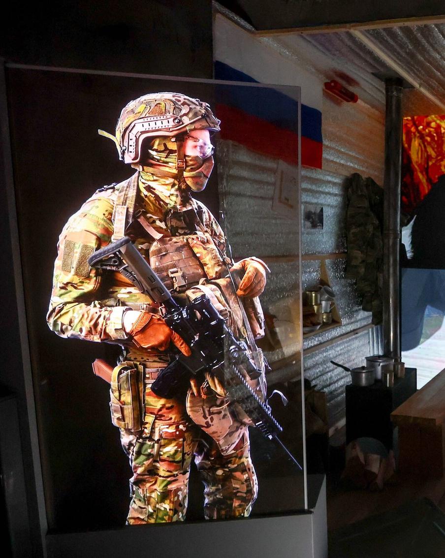 Десятки тысяч москвичей сражаются в зоне СВО – Собянин