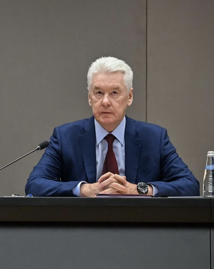 Собянин: Тысячи специалистов из Москвы помогают Луганску и Донецку