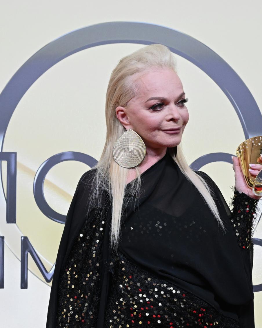 "Потеря лица": композитор Воропаева дала совет Долиной