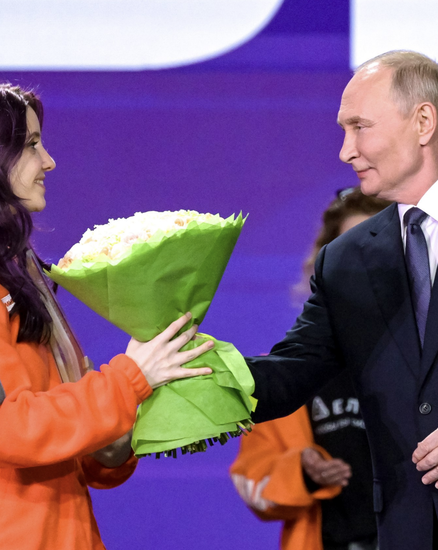 Путин наградил Плужникову – она рассказала, как ей удалось стать "волонтёром года"