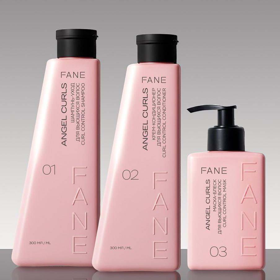 Линейка из трёх продуктов комплексно ухаживает за вьющимися волосами.