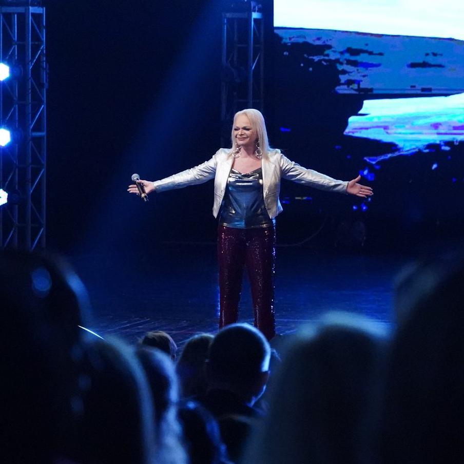 Почти все россияне возмущены схемой возврата жилья в деле Долиной. Соцопрос показал, что большинство граждан считают несправедливым возврат квартиры прежнему владельцу без компенсации покупателю, даже если продавец стал жертвой мошенников