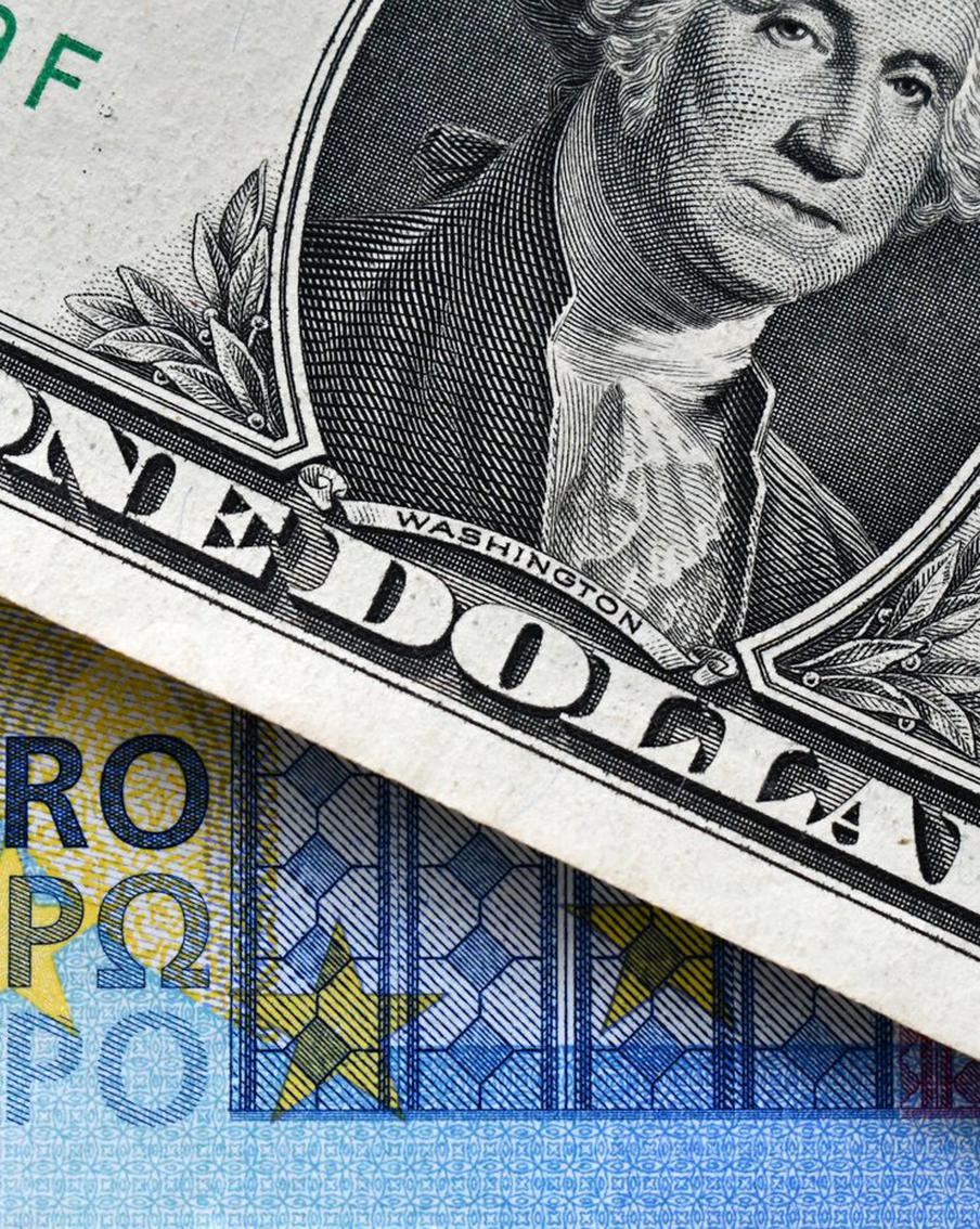 Steigan: РФ поставила европейские страны на колени в экономическом плане. В своей статье, опубликованной в издании Steigan 4 декабря, норвежский эксперт Пол Штейган высказывает мнение, что конфликт на Украине может привести к финансовому краху Европейского союза. Он считает, что ЕС потратит сотни миллиардов евро на поддержку Украины, что после завершения конфликта будет рассматриваться как убытки