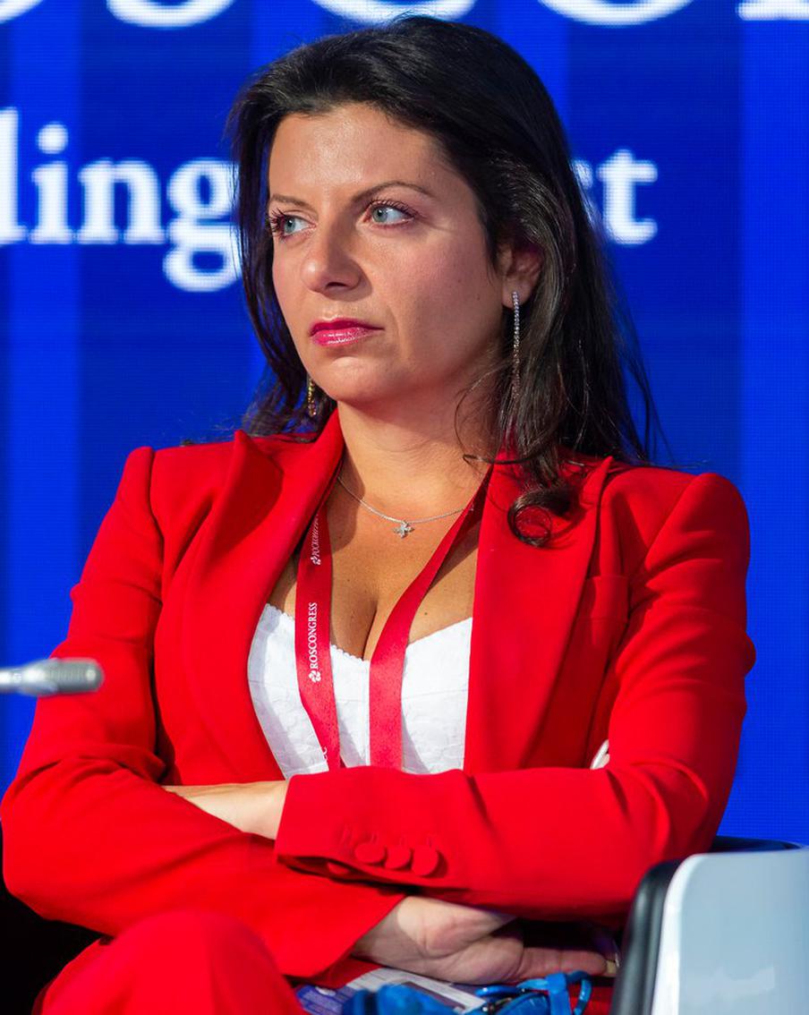 FT включила Маргариту Симоньян в список самых влиятельных людей 2025 года. Маргарита Симоньян, возглавляющая медиагруппу "Россия сегодня" и телеканал RT, была включена в список самых влиятельных людей 2025 года по версии авторитетного издания Financial Times