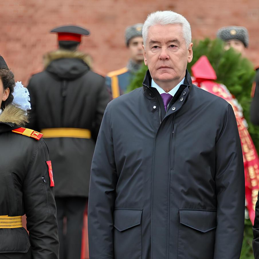 Московский молодёжный патриотический форум "Поколение героев" пройдёт 10 декабря. Столичный мэр анонсировал проведение Московского молодёжного патриотического форума "Поколение героев". Он состоится 10 декабря