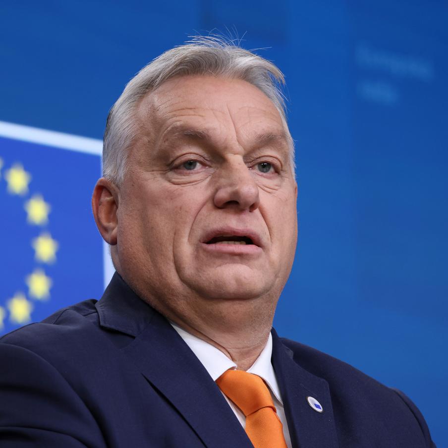 Власти Венгрии заявили о желании Евросоюза начать войну с Россией к 2030 году. Венгерский премьер-министр Виктор Орбан считает, что европейские власти приняли решение готовиться к началу полномасштабного конфликта с Россией к 2030 году
