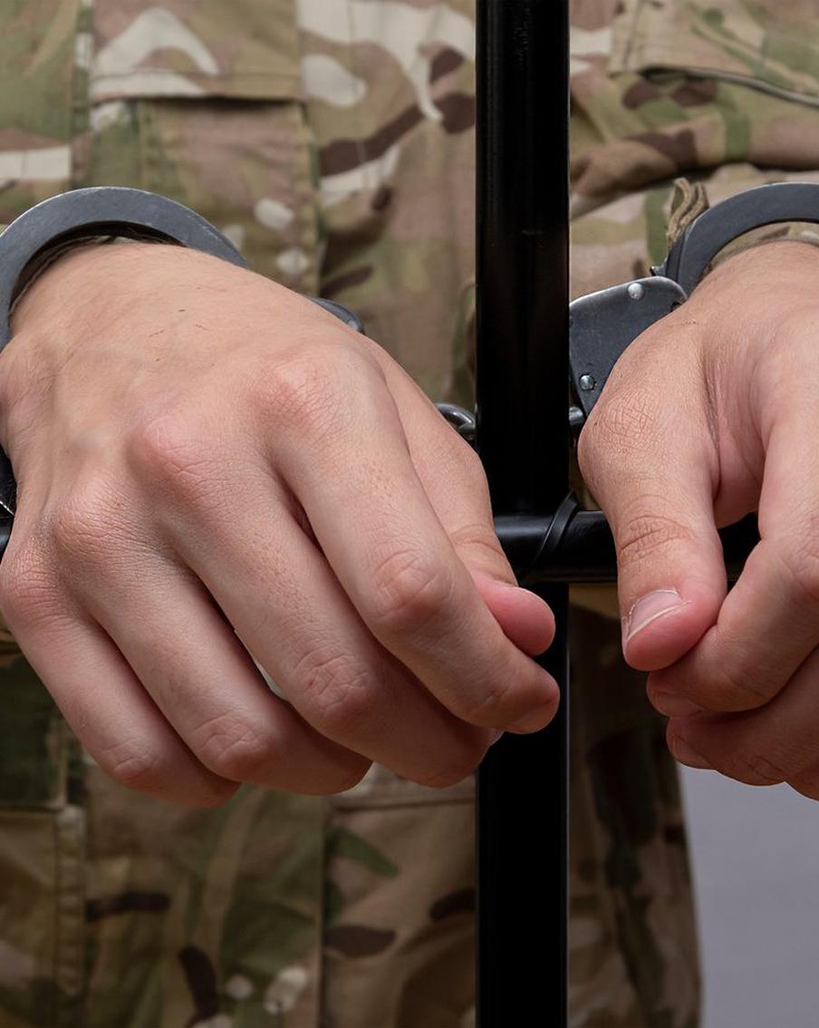 Степашин: в России готовят "Нюрнберг" для украинских неонацистов. Российские правоохранительные органы, такие как Ассоциация юристов России, Следственный комитет и Прокуратура, активно занимаются подготовкой к созданию международного трибунала для привлечения к ответственности украинских военнослужащих, совершивших военные преступления. Об этом заявил бывший премьер-министр РФ Сергей Степашин в беседе с ТАСС