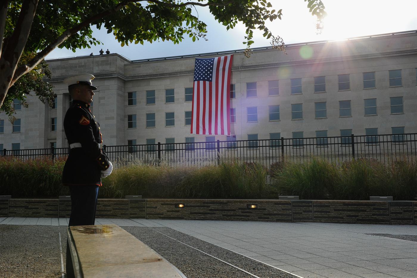 Хегсет: США не допустят размещения оружия соперников в Западном полушарии