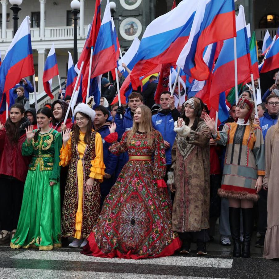 Более 450 тыс. посетителей на речных вокзалах за осень. Москва активно развивает Северный и Южный речные вокзалы не только как важные транспортные объекты, но и как популярное место комфортного и активного отдыха для жителей. Развлекательные программы на них проходят круглый год